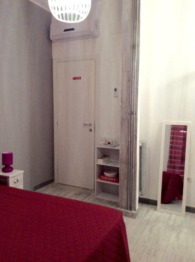 Like Family House Bed & Breakfast Rome Exterior photo