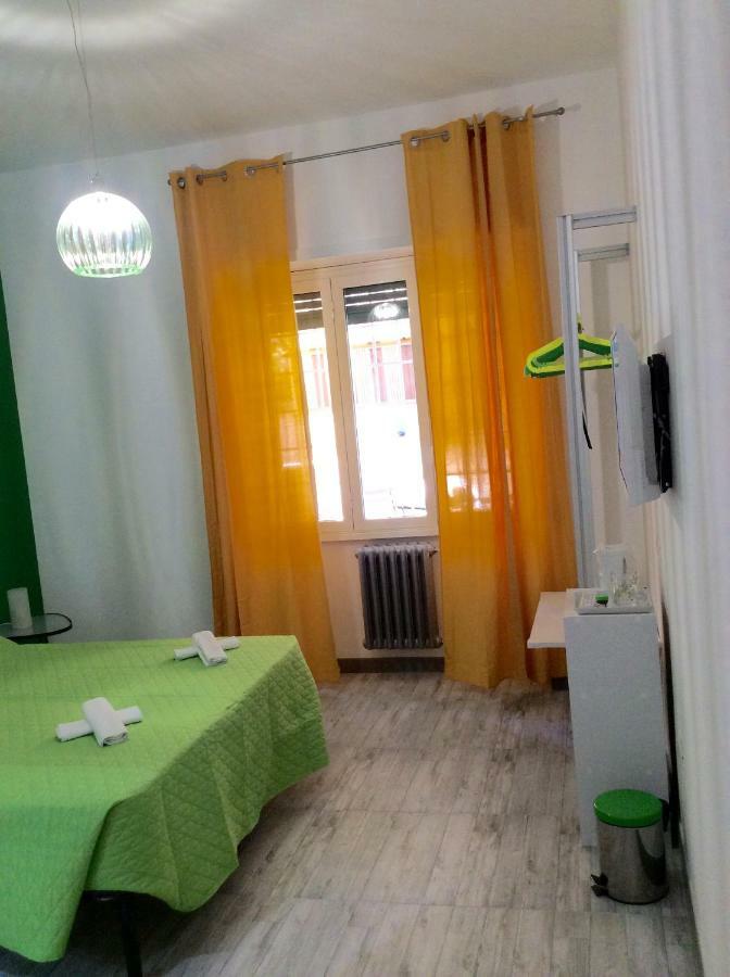 Like Family House Bed & Breakfast Rome Exterior photo