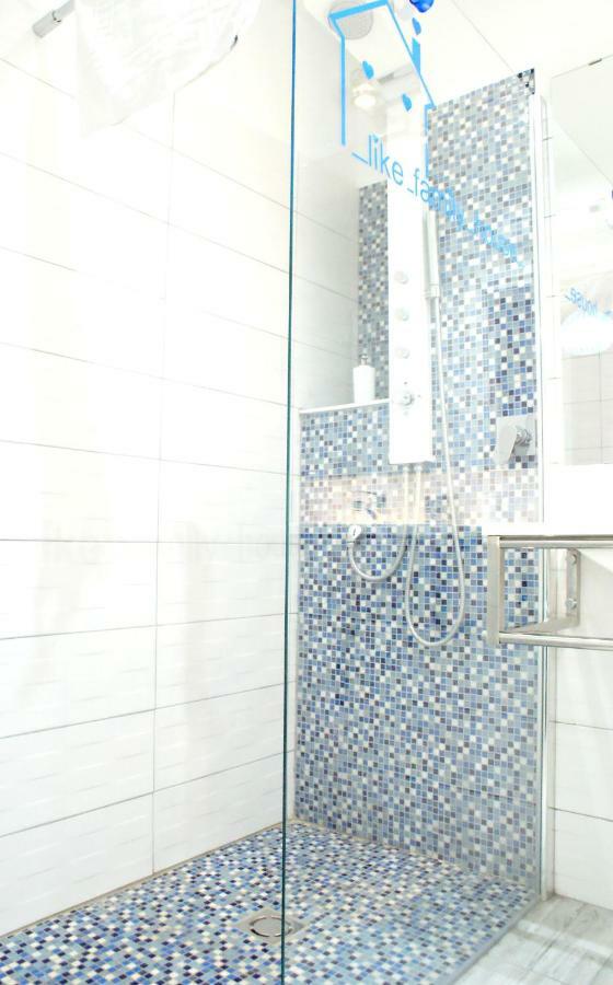 Like Family House Bed & Breakfast Rome Exterior photo